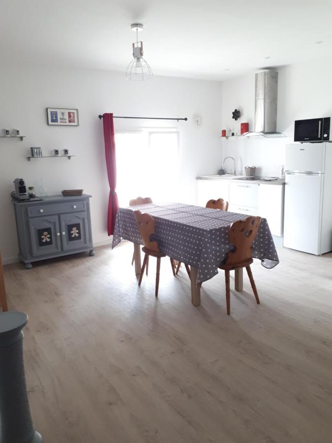 Gite Amanala Poitou Saint-Genest-d'Ambiere Exteriör bild